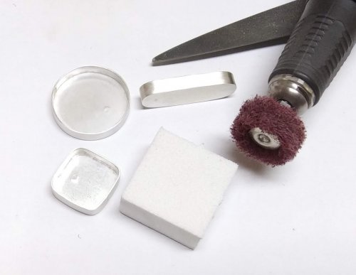 Judy Larson's Treasure Bezel Cups - , Metalwork, Butane Torch, Soldering, Solder, treasure bezel cups